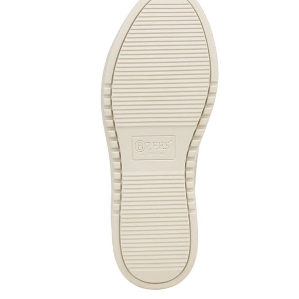 BZEES VALLEY SLIP-ON SNEAKER IN TAN - Picture 4 of 4